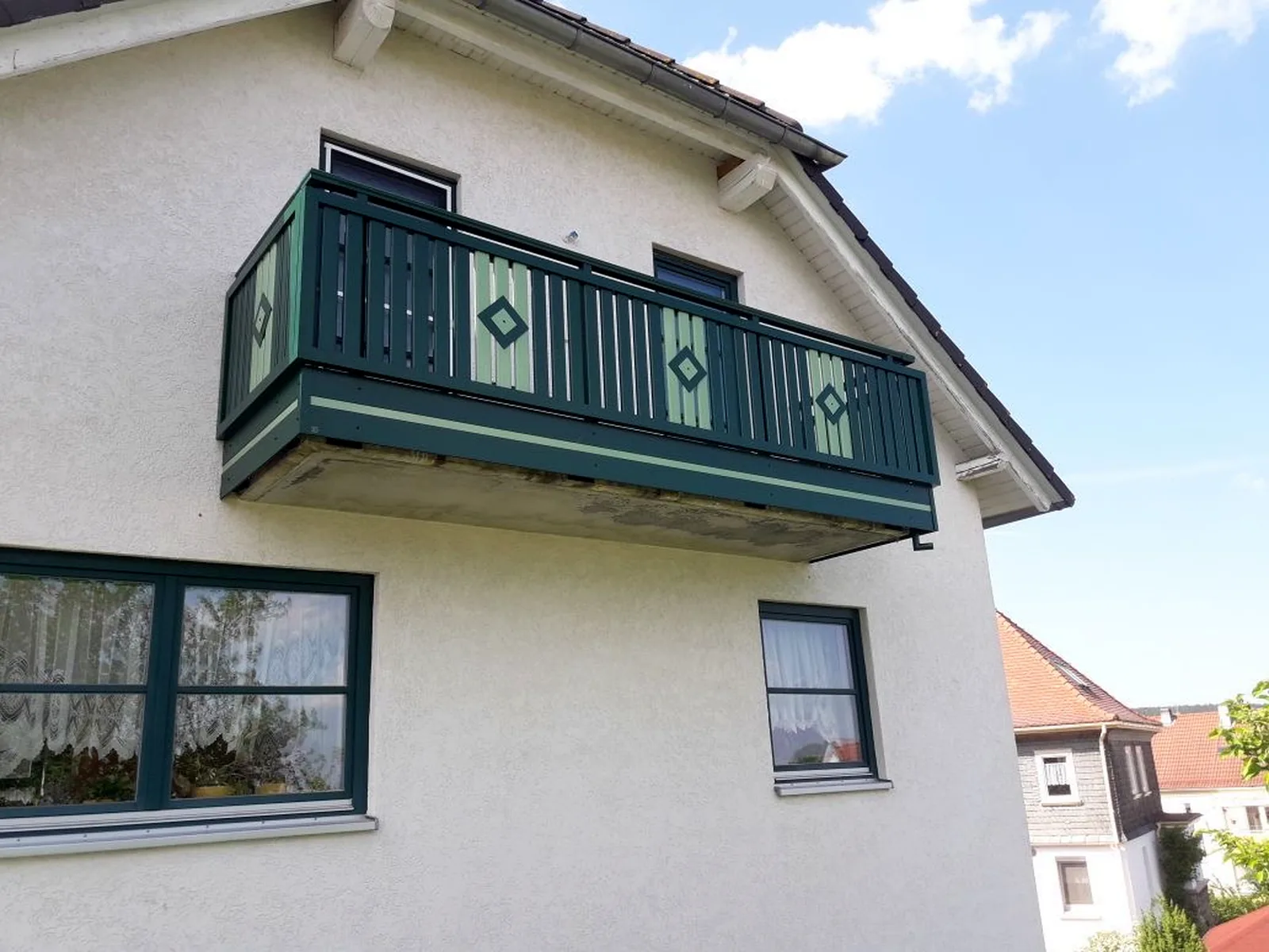 Anlage Balkone und Geländer, gefertigt von KAB Torsysteme in Brotterode-Trusetal