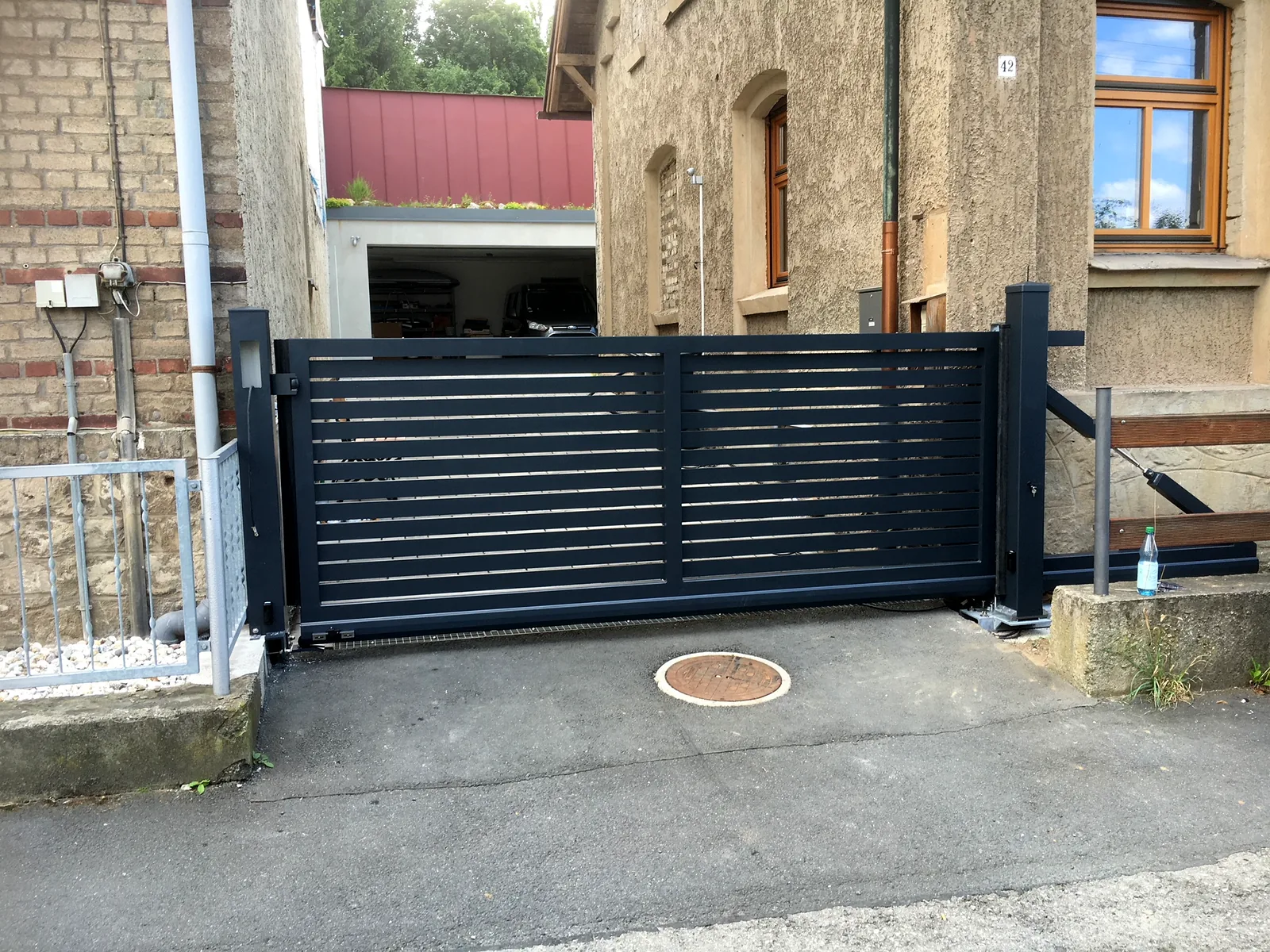 Anlage Modell Linea, gefertigt von KAB Torsysteme in Brotterode-Trusetal